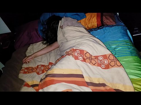 ❤️ Fillastro reprendendo á súa nova madrasta mentres ela dorme. ❌ Porno en % gl.pornxlxx.ru % ❌❤